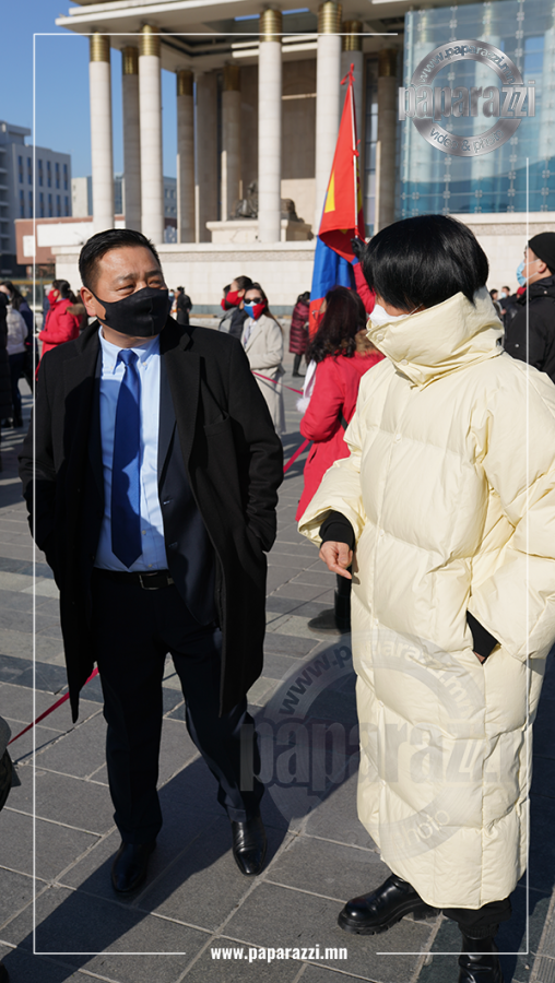 Photo paparazzi ••• МУГЖ У.Уранчимэг  өдгөө 50 нас  руу дөхөж яваа гэхэд үнэхээр залуулаг эрч хүчтэй бүсгүй