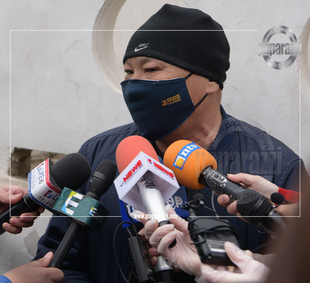 Photo paparazzi ••• Т.Чимгээгийн төрсөн ах : Хэн ч харсан зодож, дарамталж байгаа нь тодорхой байсан учраас шийдчих байх гэж хоёр жил хүлээлээ