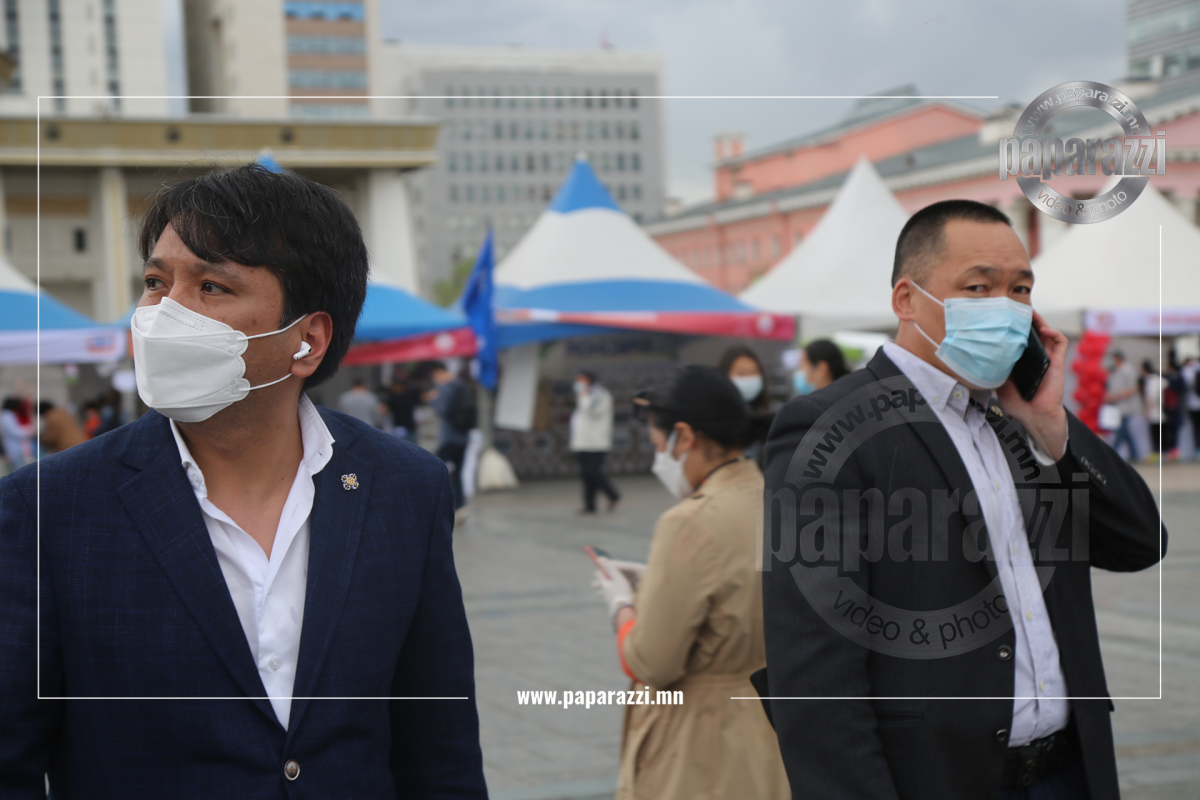 Photo paparazzi ••• УИХ-ын гишүүн Т.Доржханд 