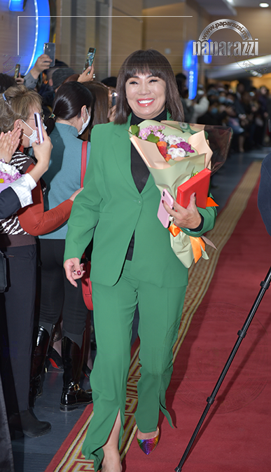 Photo Paparazzi ••• Найруулагч Ц.Хүсэлбаатар кинондоо гэр бүлийнхэнээ бүгдийг нь тоглуулжээ