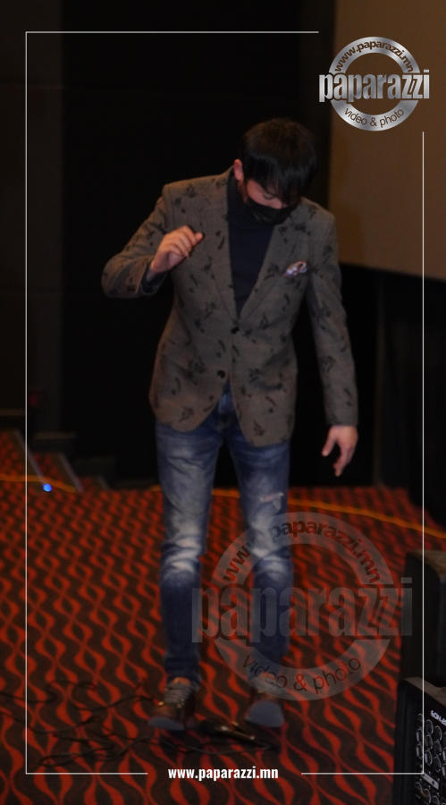 Photo paparazzi ••• Дөчин нас дөхөж яваа “Эмоци”- ийн Тэмка-н залуухан төрх