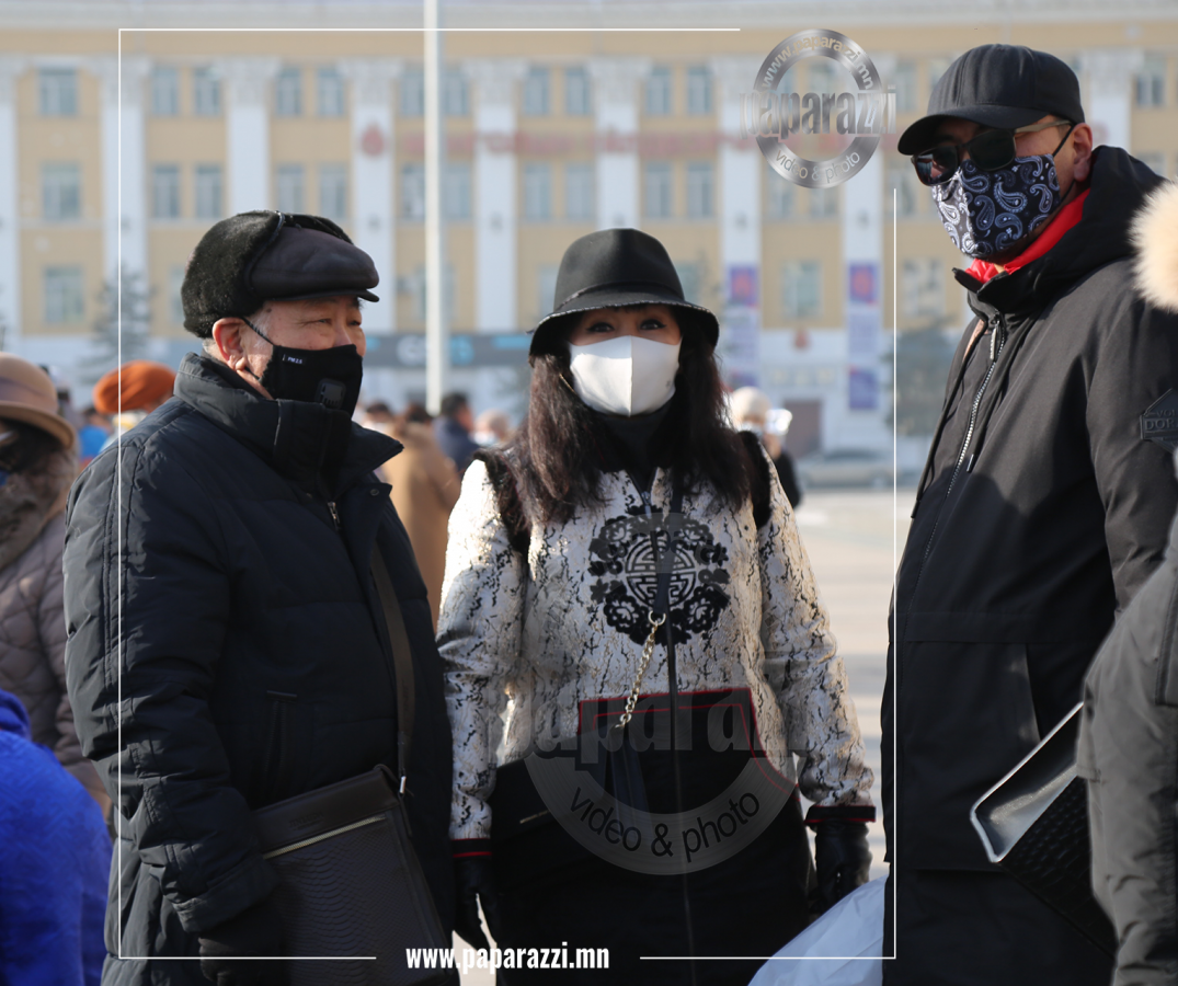 Photo Paparazzi ••• 60 гарсан ч жавхаатай залуухан хэвээрээ