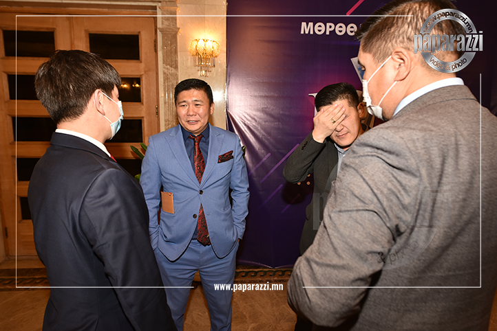 Photo Paparazzi ••• ​“Мөрөөдлийн театр” 10 жилийн ойгоо нижгэр тэмдэглэсэн байна