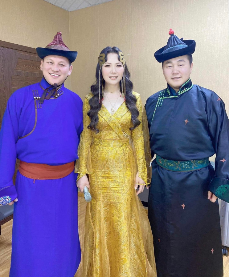 Photo Paparazzi ••• Уртын дуучин, СТА Г.Эрдэнэчимэг 