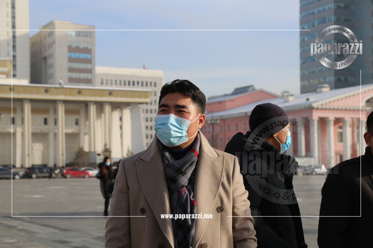 Photo Paparazzi ••• Г.Алтаншагай урилга тараагаад завгүй явна