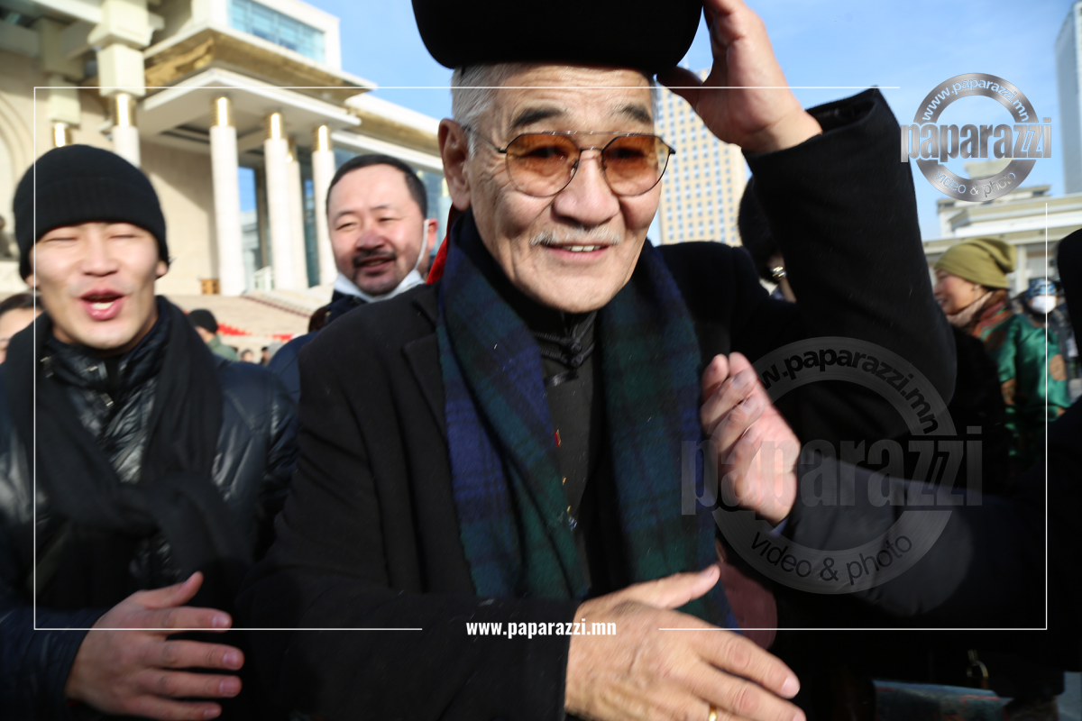 Photo Paparazzi ••• Хөдөлмөрийн баатар, Ардын жүжигчин П.Цэрэндагва 