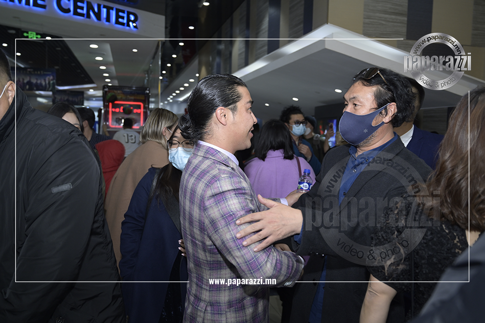 Photo paparazzi ••• “OI Entertainment”-ийн “No Rules” бүрэн хэмжээний уран сайхны кино нь үзэгчдийг байлдан дагуулж байна