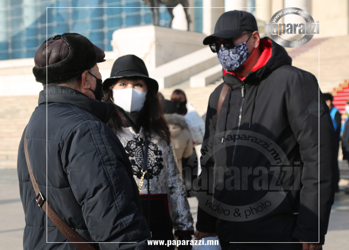 Photo Paparazzi ••• 60 гарсан ч жавхаатай залуухан хэвээрээ