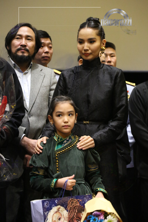 Photo Paparazzi •••“UBS” телевизийн эзэн Л.Балхжавын бага бэр​ 