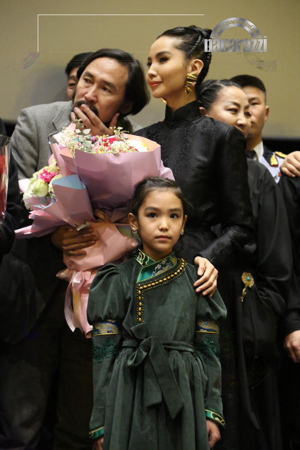 Photo Paparazzi •••“UBS” телевизийн эзэн Л.Балхжавын бага бэр​ 