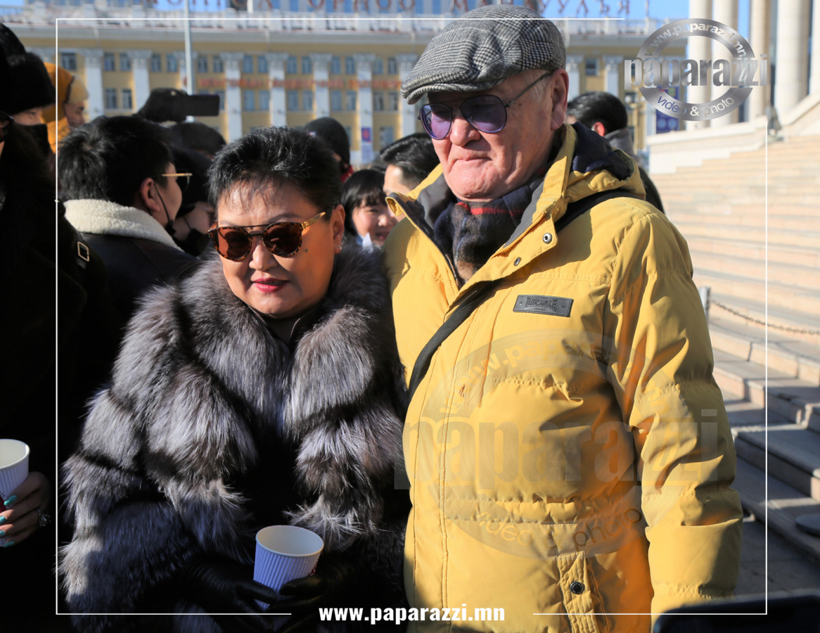 Photo Paparazzi ••• Рок попын ах дүү ХОЁР гавьяат