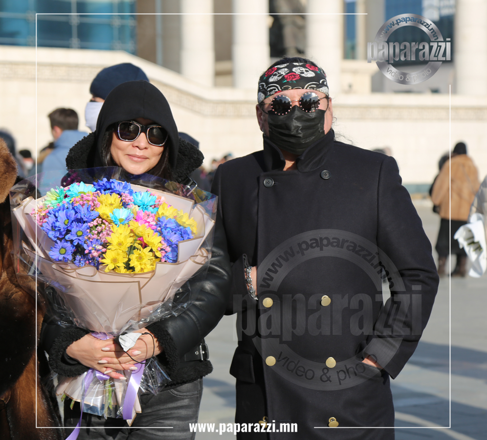 Photo Paparazzi ••• “Харангийн хар азарга” 55 нас хүрлээ