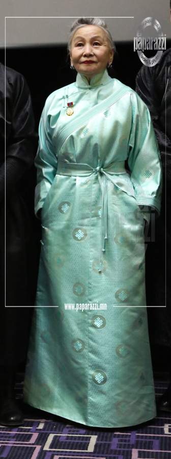 Photo paparazzi •••МУГЖ А.Цэгмэд анх удаа киноны гол дүрд тоглосон нь 