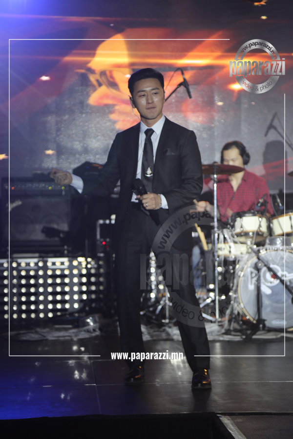 Photo Paparazzi ••• Баярцэнгэл, Наки хоёрын фэнүүддээ зориулсан VIP үдэш