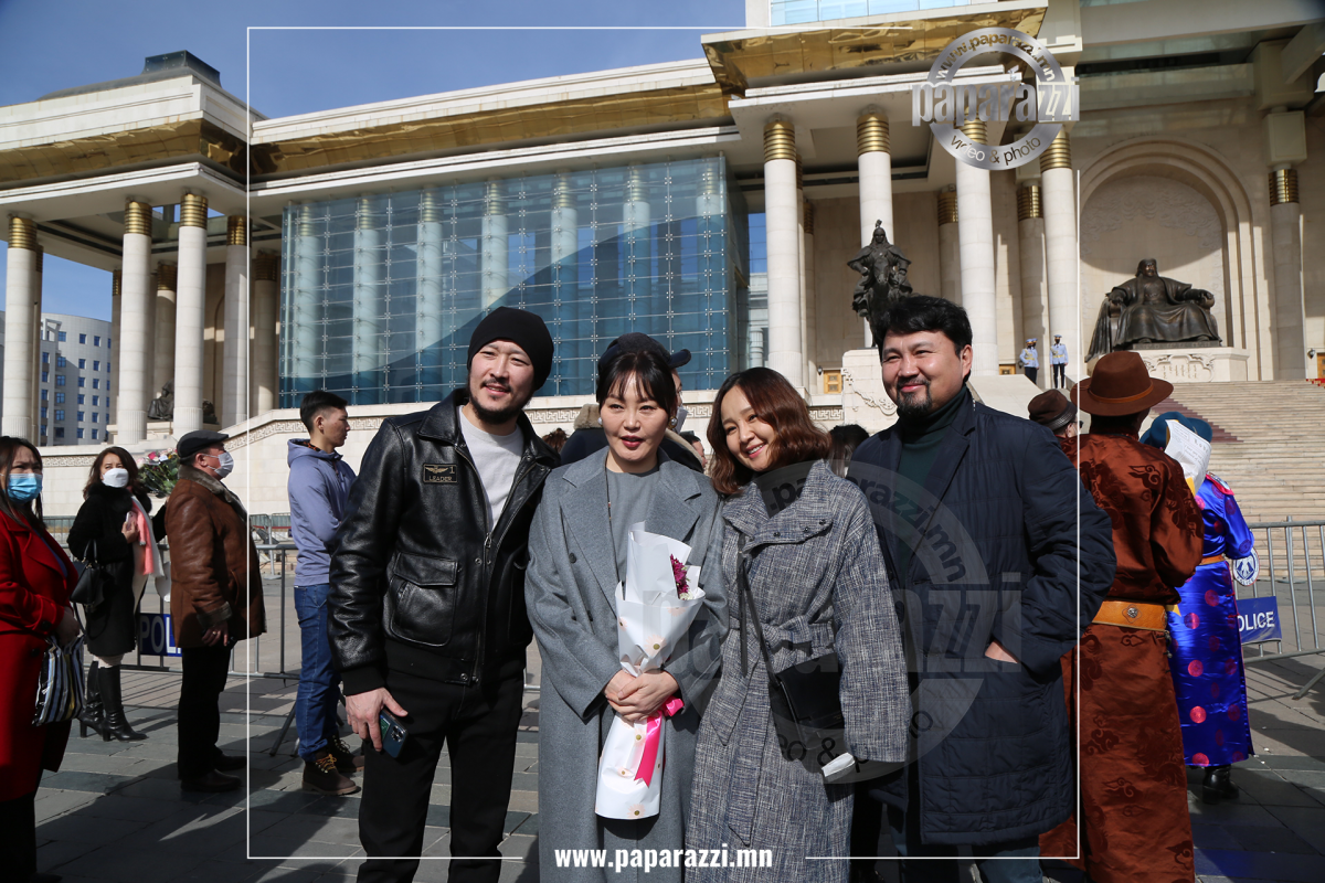 Photo Paparazzi ••• Жүжигчин Г.Ундармаад Монгол Улсын Соёлын гавьяат зүтгэлтэн цол хүртээв