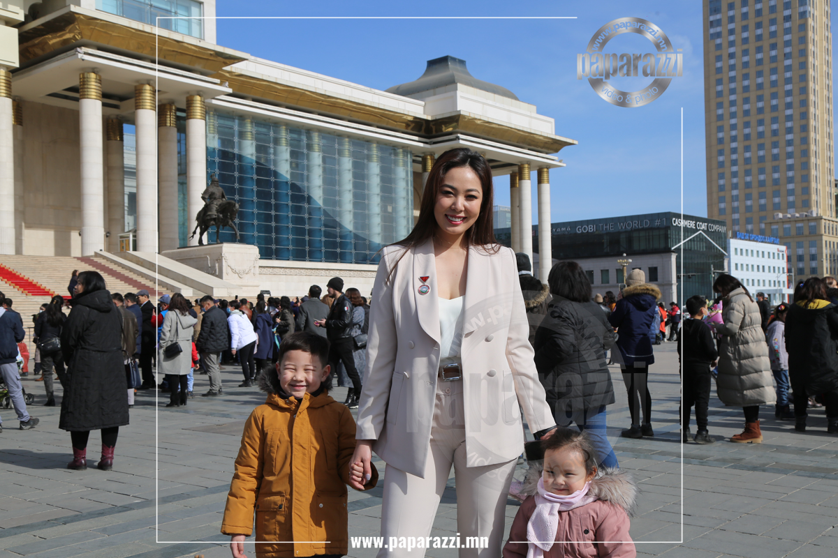Photo Paparazzi ••• Шүдний дагина Б.Бадамцэцэг Хөдөлмөрийн хүндэт медалиар шагнагдлаа