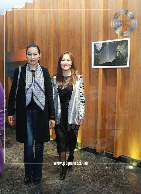 Photo Paparazzi •••Топ модель,жүжигчин,иогийн багш  Д.Пүрэвсүрэн манай дуранд