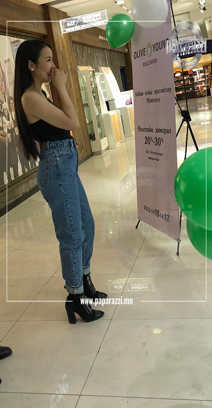 Photo Paparazzi •••Дуучин Хишигдалай хөл хүнд биш