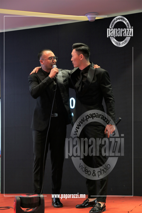 Photo Paparazzi •••Драмын театраас ажлын гараагаа эхэлж байсан Жүжигчин Тодоо бие даасан уран бүтээлч болжээ