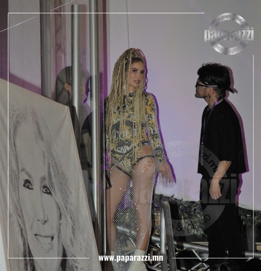 Photo Paparazzi •••ХНХ-ын сайд А.Ариунзаяа , Соёлын сайд Ч.Номин нар Шаркуудтай цуг шоудсан уу...
