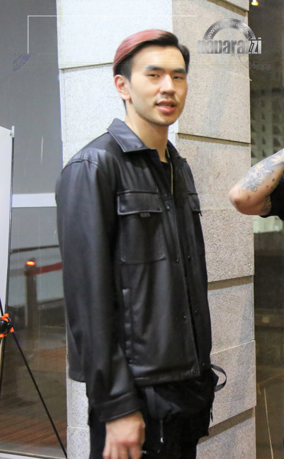 Photo Paparazzi ••• 21 аймагт найз охинтой  реппер ThunderZ