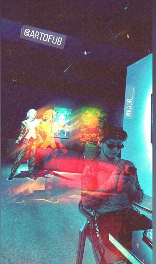 Photo Paparazzi ••• Монголын Урлагийн загварыг 80% баздаг Кадр төрсөн өдрөө тун тансаг тэмдэглэсэн байна