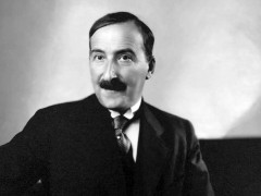 News paparazzi: Бизнестээ шарк ч улстөрд орк