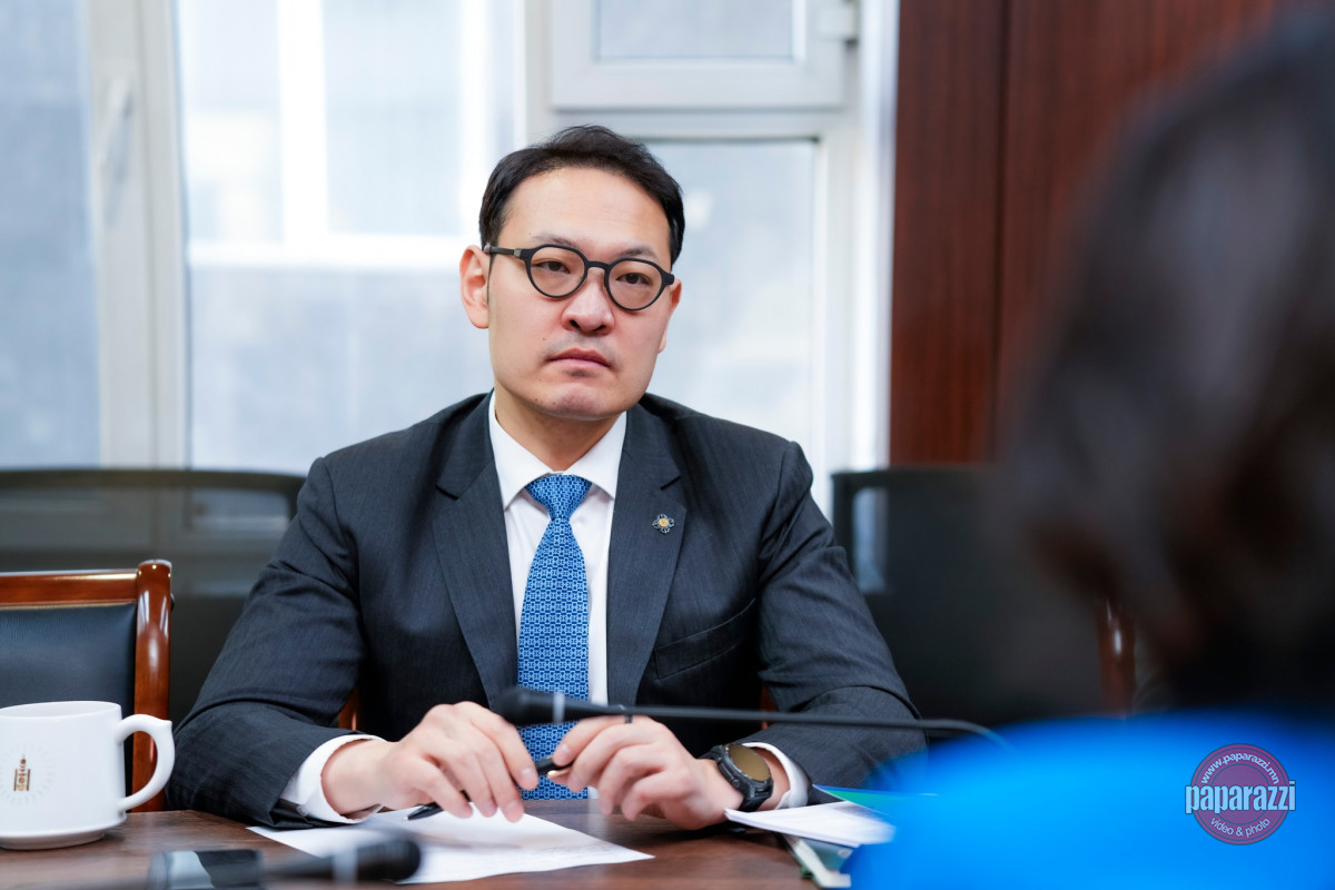 ийн сайд Э.Батшугар Монголын эрүүл мэндийн ажилтны үйлдвэрчний эвлэлийн холбооны төлөөлтэй уулзлаа