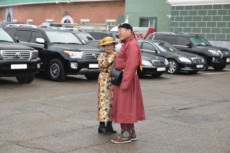 Мундаг эрсийг төрүүлсэн хоёр буурай даа