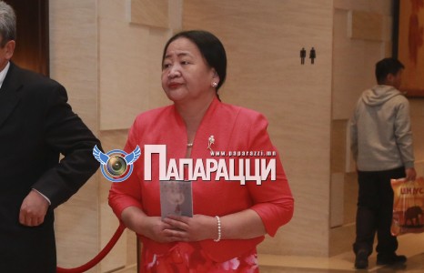 М.Энхболдын ангийн гэх амбийцтай, баян Д.Баярсайхан