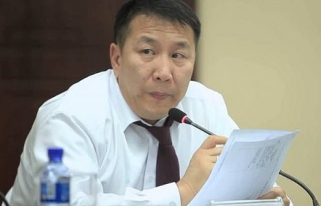 Х.Энхжаргал дарга аа, сургуулийн захирал, сумын засагтай хөөцөлдөж байхаар томчуудтай тэмцээч ээ!!!