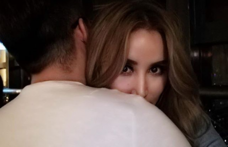 Жүжигчин А.Туяа найз залуугаа олонд...Гэхдээ...