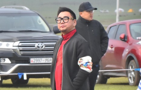 “Мотив”-ийн Сайнаа ганцаараа явна...