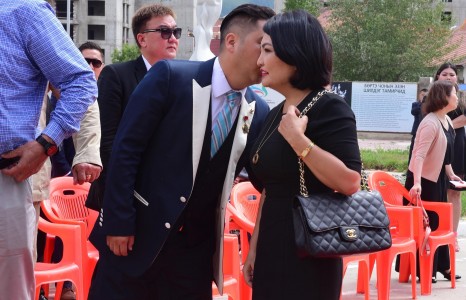 УИХ-ын гишүүн Б.Саранчимэг “од” болов.