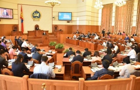 У.Хүрэлсүхийн Засгийн газрыг огцруулах шаардлагагүй гэж үзлээ
