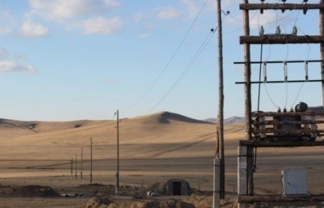 Цахилгаан хуваарилах байгууламжийн ойролцоо ус тогтсон газарт ойртохгүй байхыг анхаарууллаа