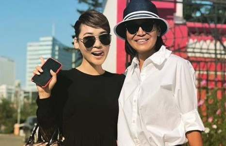 “Хувьсал”-ын Урнаа О.Дөлгөөнд хайр зарлаад жигтэйхэн