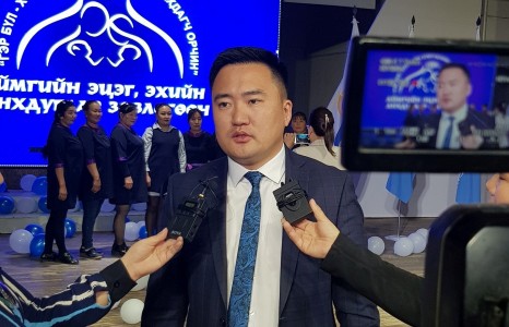 Э.Жавхлан өөрийн байгууллагын албан хаагчдад хүүхдийнх нь төрсөн өдрөөр цалинтай чөлөө олгох тушаал гаргажээ