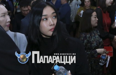 Ц.Мянганбаярын өвөр дамжсан охидын нэг н.Намуунаа энд явна