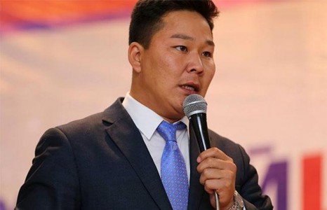Д.Гантулга: Бараг охинтойгоо уулзахаас өөрөөр эхнэртэйгээ  холбогдохоо ч болилоо...