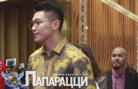 СТА О.Мөнхдалай сайхан сайхан гэхээр сахлаа будав гэгчээр арай л биш...