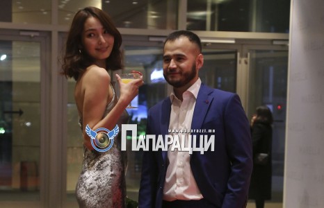 Мисс Ю.Балжидмаа ээлжит хостойгоо жаргалтай явна