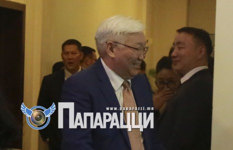 “Баатар” Э.Бат-Үүл барын сүүлнээс батганы толгойг эрхэмлэнэ