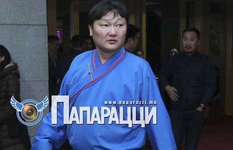 “Шир”-үүдээсээ ичсэн С.Жавхлан гишүүн энд явна