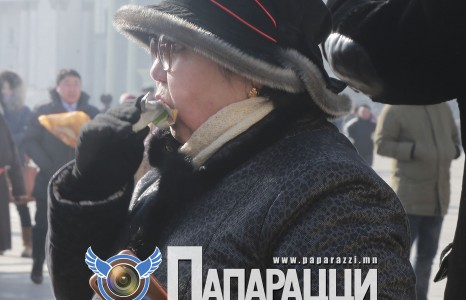 Үргэлж хүүхдээрээ Б.Туяа амттангаас хаана ч татгалзахгүй