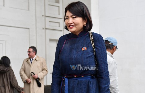 Б.Саранчимэгт нэг бодол бий