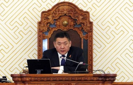 УИХ-ын дарга М.Энхболд 32 гишүүний шаардлагад тайлбар хийжээ