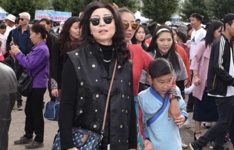 З.Баянсэлэнгийг 9.6 сая төгрөгөөр торгох шийдвэрийг шүүх дөнгөж сая гаргалаа