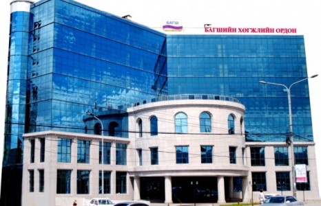 Нийслэлийн хэмжээнд 12 сургууль ажил хаясан гэв