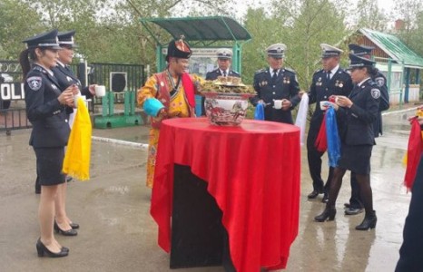 Халхын их Наран Хутагтыг хүлээж авсан цагдаагийн дарга нарт сахилгын шийтгэл ногдуулжээ